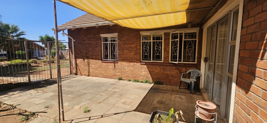 3 Bedroom Property for Sale in Beaconsfield Northern Cape